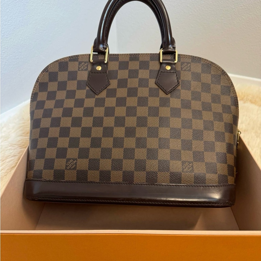 Louis Vuitton Alma size PM